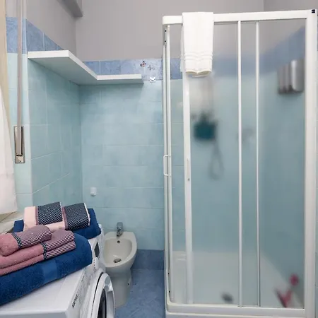 Interno Nizza *