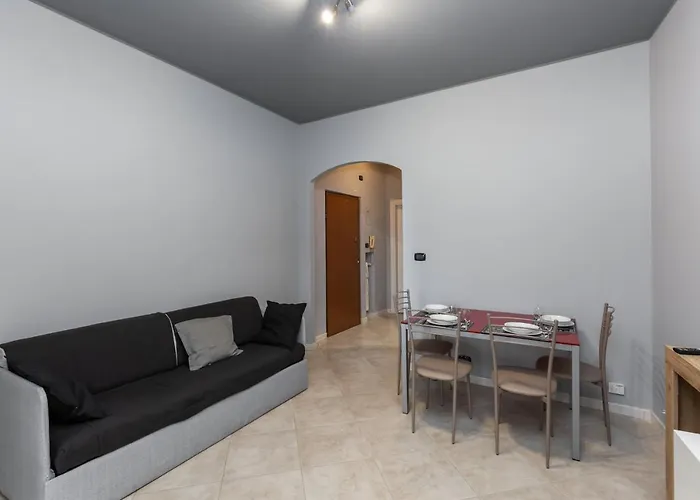 Interno Nizza * Turín