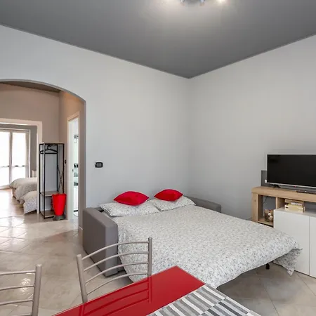 Interno Nizza Turin